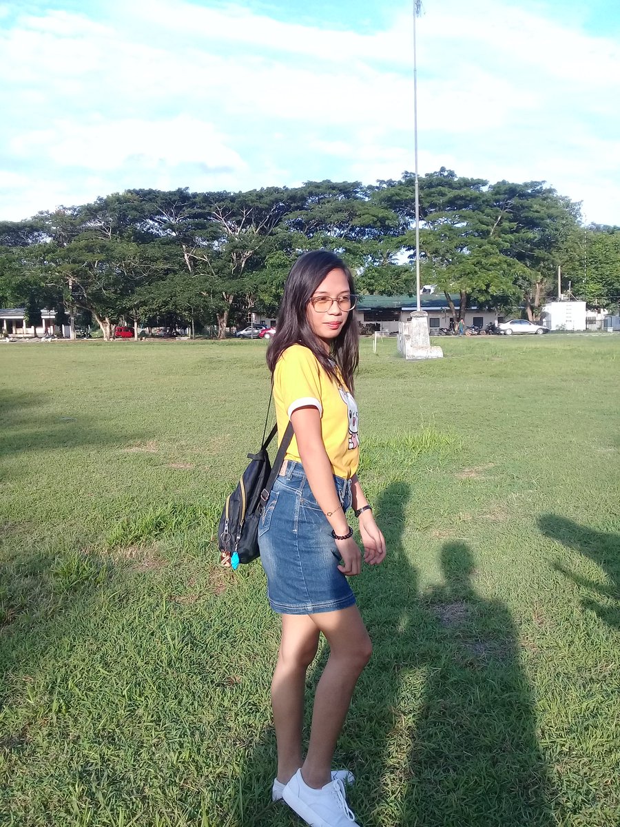 Donyabird19's tweet photo. pinaside view abi palang wa tay butt HAHAHAHAHAHAHAHAHA #FEELINGON https://t.co/AO1rFstKCO