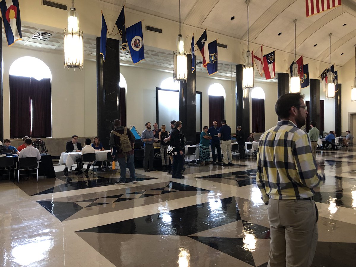 eku_oacs's tweet photo. Computer Science Job Fair is underway! You have until 3:00 to come by and meet some great employers looking to recruit #EKUTalent https://t.co/0dUbY2eUnm