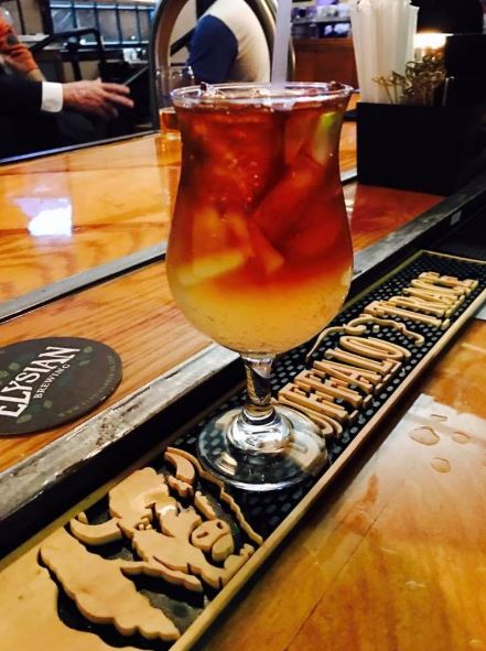 BlueHoundTap's tweet photo. When it rains, we pour! ☔
.
.
.
#BlueHoundCookeryandTaproom #TheBlueHound #IvorytonCT #IvorytonEats #CTEats #Taproom #CTbar #drink #drinks #cocktails #cocktail #mixeddrinks #darknstormy https://t.co/8sOcIrty07