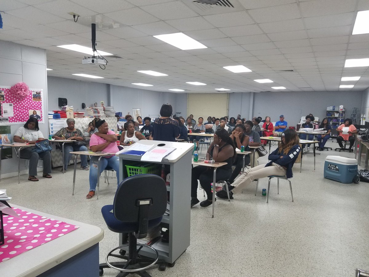 MPCTE conducts it first financial aid workshop for the 2018-19 school year. We want to make sure parents/guardians have the correct information to help our children "GET2COLLEGE". Kudos goes out to Get2College for helping to make this event a success!!!