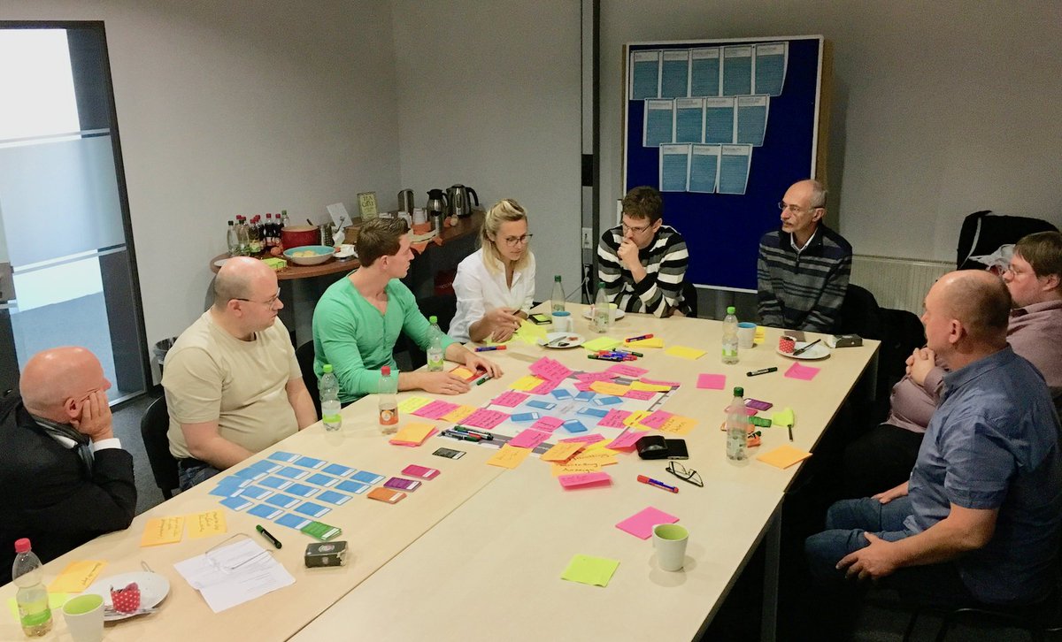 SchildSteffen's tweet photo. We analysed #MobileApp in #RiskStorming session #Meetup yesterday-working on risks together as a #team gives great insight through intense discussions about #QualityAspects, #risks and possible #testing strategies. Thanks @Marcel_Gehlen @isleoftesting for #RiskStorming strategy https://t.co/snP0zsWctx