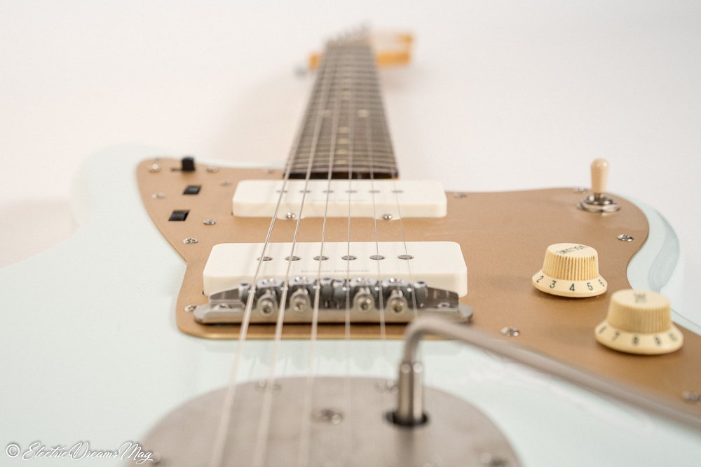 Catching up our new @Twitter friends on the week two #blogpost How to make a $400 #Fender #Jazzmaster your new favorite #guitar…add a <a href="/MasteryBridge/">Mastery Bridge</a> electricdreamsmag.com/2018/09/09/how…