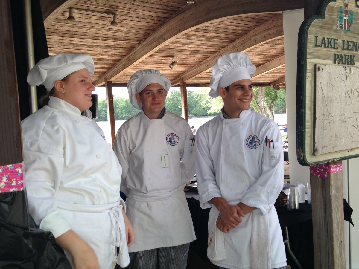 ACAChef's tweet photo. Academy students at the South Jersey Wine and Food Festival this weekend wowed audiences with their delicious demonstrations! 
#acachef #southjersey #mayslanding https://t.co/Qw8LoP8Gxf