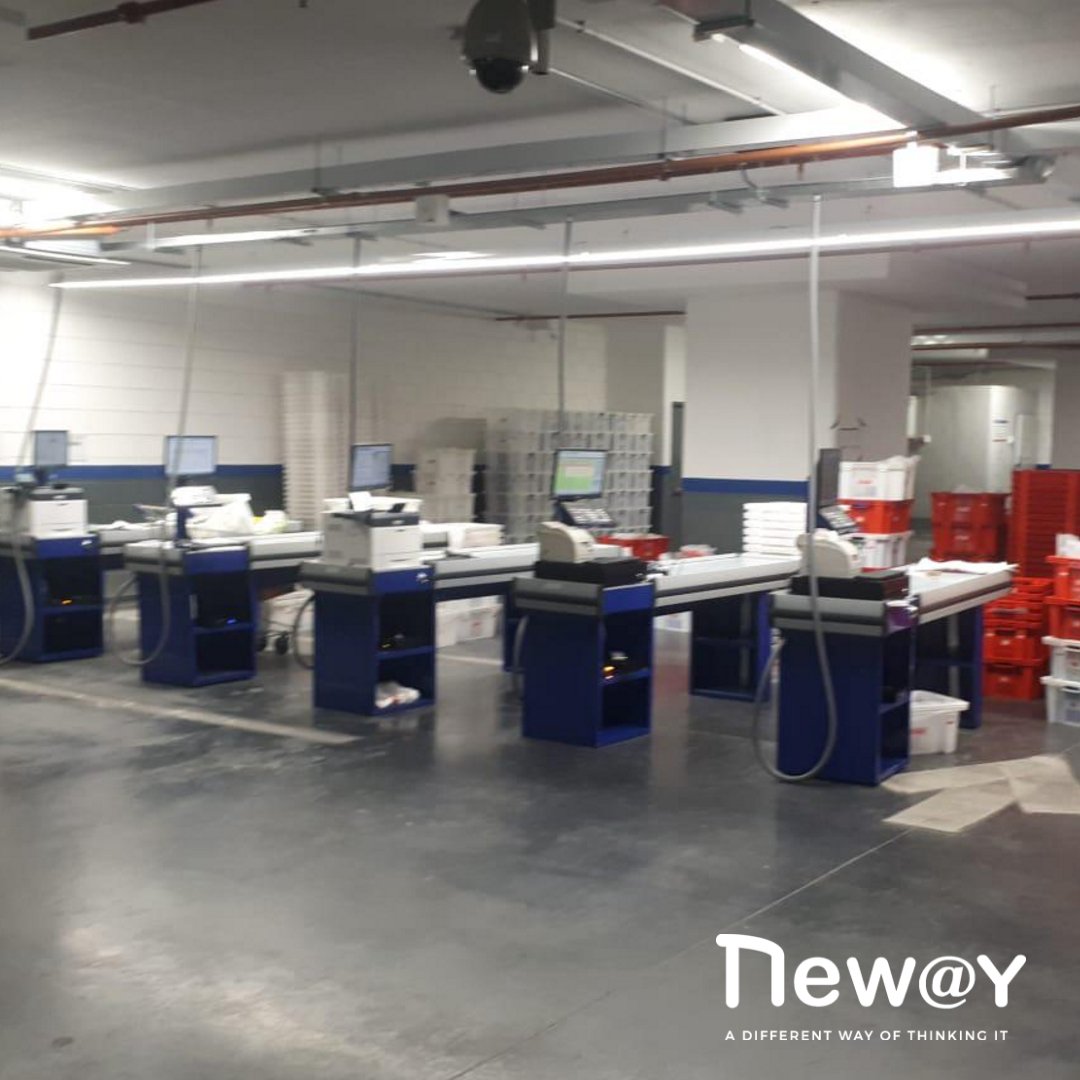 newayitok's tweet photo. 📸Compartimos imágenes de un trabajo que significó para nosotros un gran desafío: la implementación del sector digital en una importante cadena de supermercados.
#NewayIT #solucionesamedida #digitalización #tecnologia #compradigital #supermercados #hipermercados https://t.co/b9wwDbKfvz