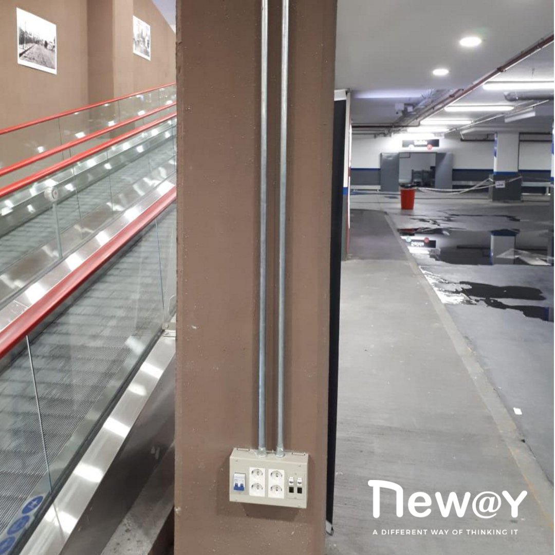 newayitok's tweet photo. 📸Compartimos imágenes de un trabajo que significó para nosotros un gran desafío: la implementación del sector digital en una importante cadena de supermercados.
#NewayIT #solucionesamedida #digitalización #tecnologia #compradigital #supermercados #hipermercados https://t.co/b9wwDbKfvz
