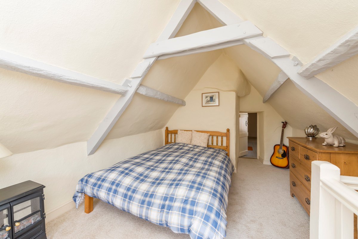 Humberts Somerset & Wiltshire tweet media