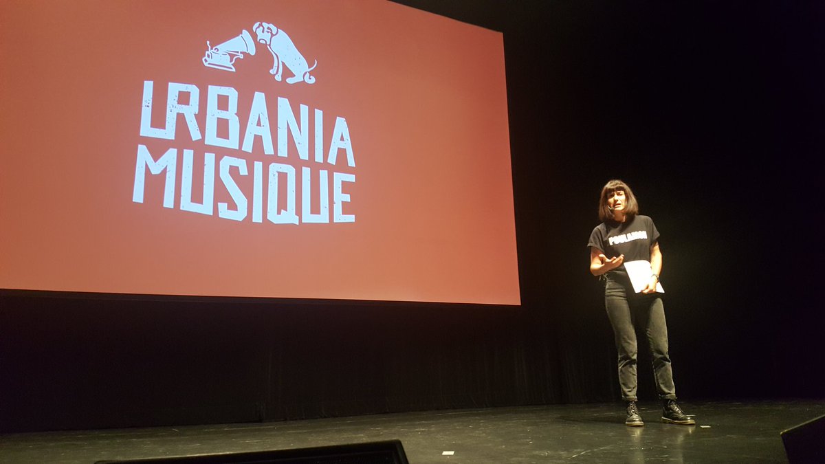 MathildeCt2's tweet photo. Elle est là, elle est arrivée: Barbara-Judith Caron!💥 La jeune rédactrice en chef nous présente les plateformes numériques du magazine indépendant URBANIA, ainsi que son "nouveau né": URBANIA musique🎧 On a hâte que ça sorte🙌 
#jintercom https://t.co/BWS7o6NRNl