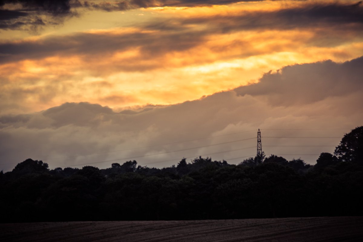 ScottReadPhoto's tweet photo. 'Oh How Nature Gives' @RidrOptics @VanguardPhotoUK @AlpineLabs @GBPhotoAwards @Fotospeed @Living_North #landscapes #landscapephotography #britishphotographyawards #sunsetphoto #sunsets #sunset_pics #northeast #sunset_captures #ridroptics #ridrswitch #vanguardphotouk #skyfire https://t.co/xA2KVrxmRe