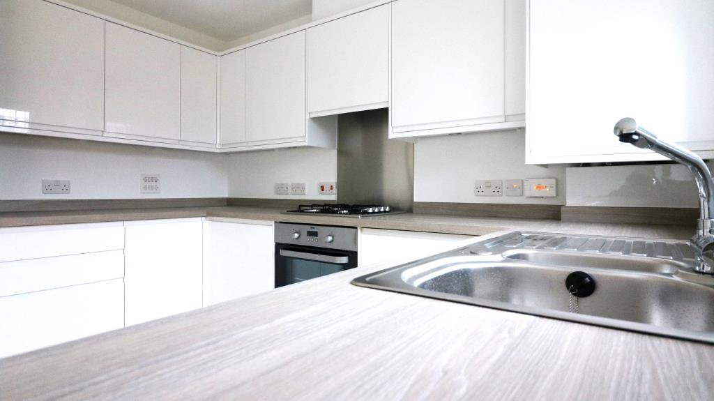 RadianHomes's tweet photo. 🏠 Don't miss out on these stunning three bedroom #SharedOwnership homes at Meridian Waterside #Southampton. 👏 Find out more https://t.co/nIeMm7pR1o #SOWeek2018 https://t.co/UapgPQ85tq