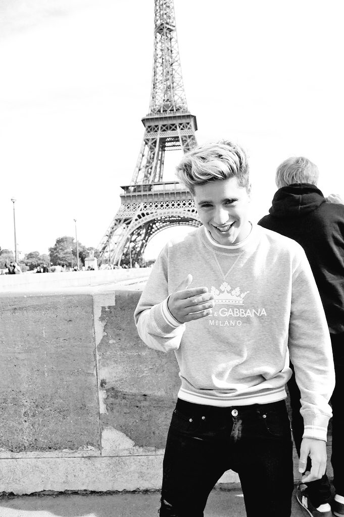 imartinezp_'s tweet photo. IM HERE https://t.co/wcBhsHJqqG