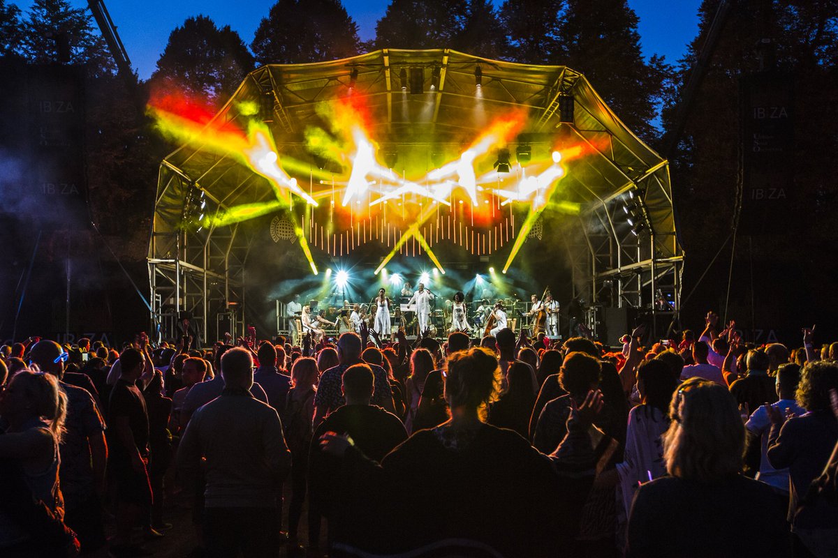 UrbanSoulOrch's tweet photo. Fantastic to see the talented people at Revival Productions getting recognition @NOEAnews Awards 2018 for their amazing work this summer @Classic_Ibiza
.
Up for The Best Practice &amp; Event Team Of The Year Awards, we're proud to have played our part in the shows! 
.
📸Jake Lewis https://t.co/OJHC9yWbGT