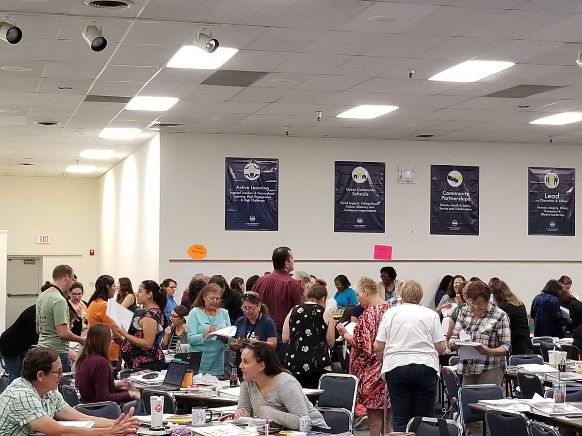 EPISDDoDEAGrant's tweet image. Guided Math training with K-2 teachers from our 6 DoDEA elementary schools! @fperezTCM @agmata @mphillipselpaso @TBrownEducator #myTCM
