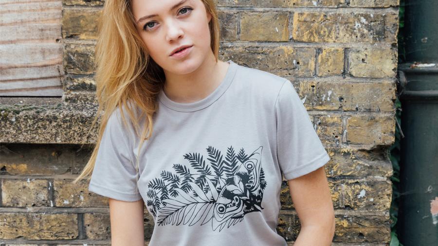 Naughty_Dog's tweet photo. #OutbreakDay is here! We're excited to introduce an all new The Last of Us Part II poster and t-shirt, the re-release of the original The Last of Us soundtrack on vinyl, new iPhone Stickers, and more. Get it all on https://t.co/qxeLOycl4s 

Read our blog: https://t.co/MuXWEMfXxz https://t.co/G5QS5rki7q