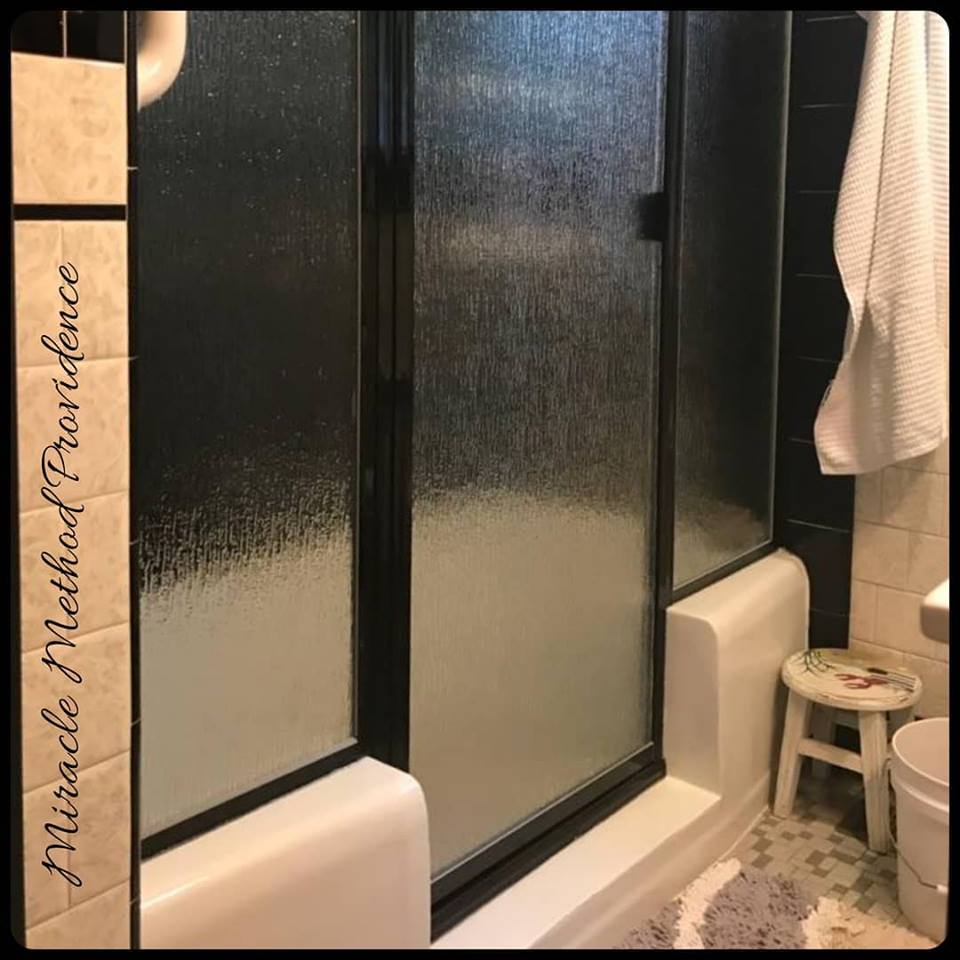 MiracleMethodRI's tweet image. A customer sent us an after picture of her custom easy step and custom door that we installed! The results are beautiful! Great job Justin and Tom! #miraclemethod #handicap #easyaccess #custom #easystep #refinishing #bathroom #safetyfirst #callnow