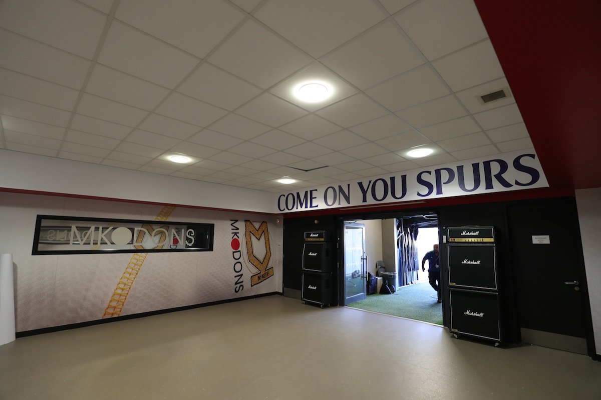 SpursOfficial's tweet photo. 📍 Stadium MK.

#COYS https://t.co/FtkqLr5bEV