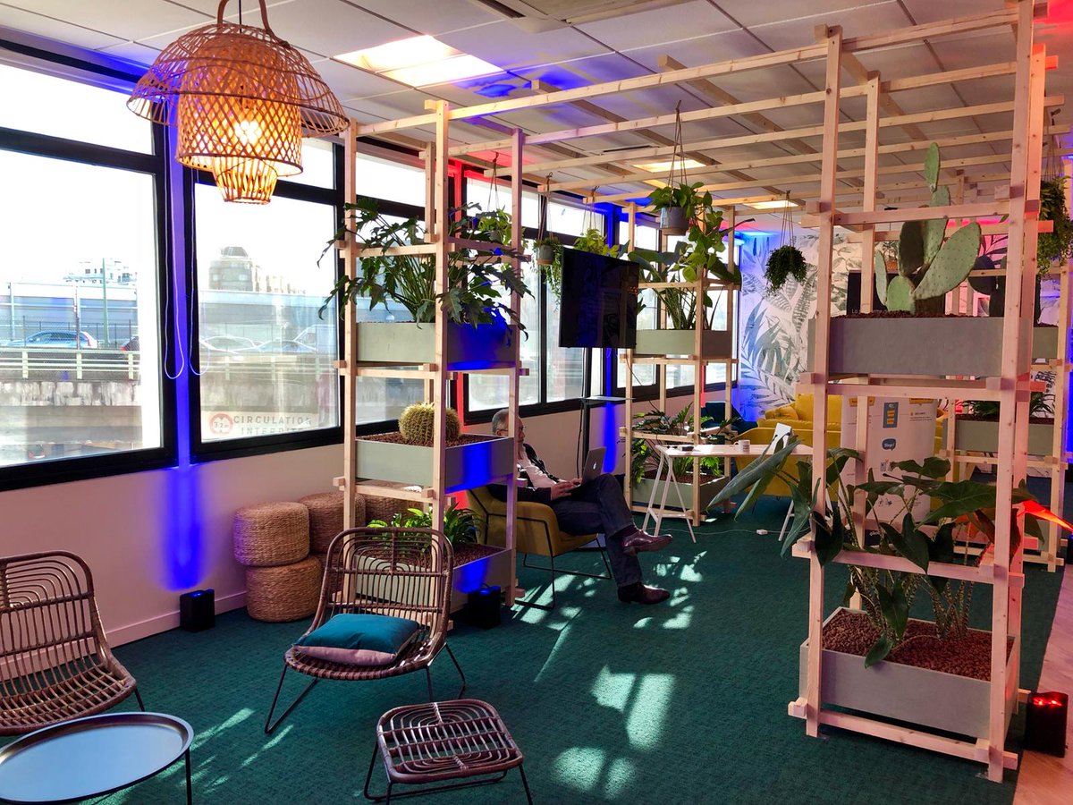 FrEventBooster's tweet photo. Grande inauguration et premières images ce soir du nouveau lieu de l’émulation créative et de la collaboration enthousiaste des pros de la filière #événementiel.
Bienvenue au French Event Booster ! #LiveFEB #FEB https://t.co/IBPRlsBd2p