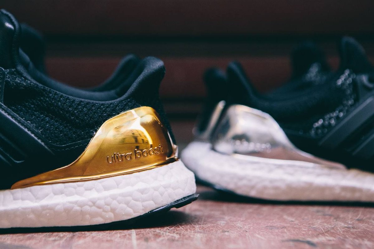 ultra boost 2.0 gold