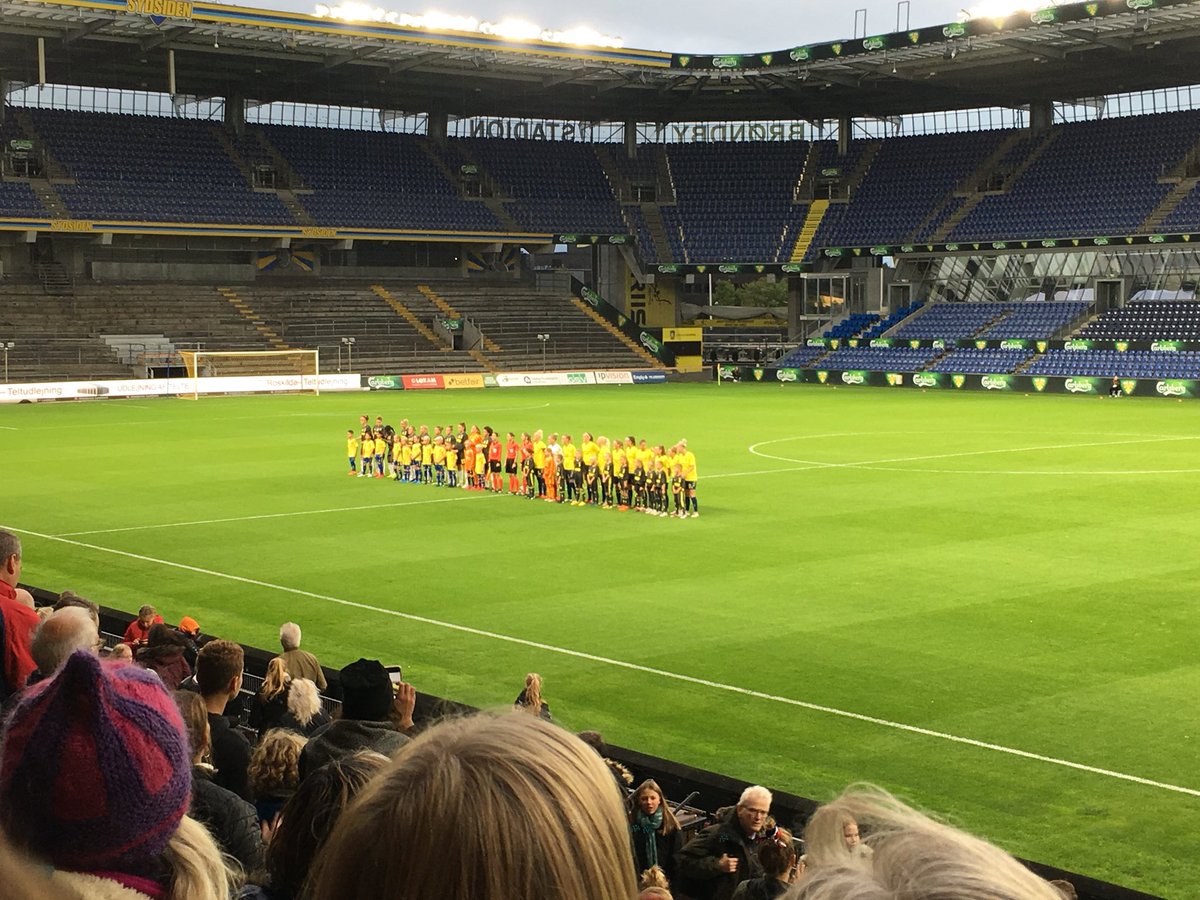 KennethKNielsen's tweet photo. I’m at Brøndby Stadion, covering the match Brøndby vs Juventus in the Women’s Champions League.
“Some say they can’t afford to scout, we ask them, how can you afford not to?”
-Mellemmand.com
#qscoutlab #ladiesfootball #qscouting #qrecruitment #dfc2019 @UWCL https://t.co/PmpEM8wQDH