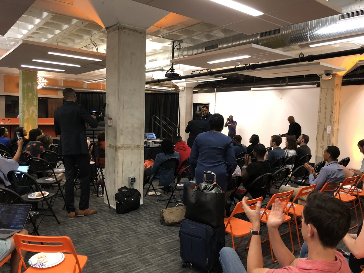 AdamMKlein's tweet photo. PACKED house for #HelpFest @AmerUnderground and @Black_WallSt. Getting this started off right . https://t.co/MyOM3nYh3b