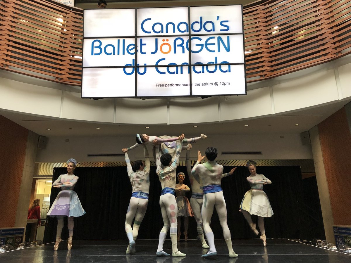 GBPolytech's tweet photo. Awesome addition to lunch time at @gbcchca - a performance by incredible @BalletJorgenCA dancers! You can catch them tmrw at Casa Loma Campus https://t.co/yeTUAnmBw7 #MyGBC #GBDance @GBDANCE https://t.co/iWM8475nX2