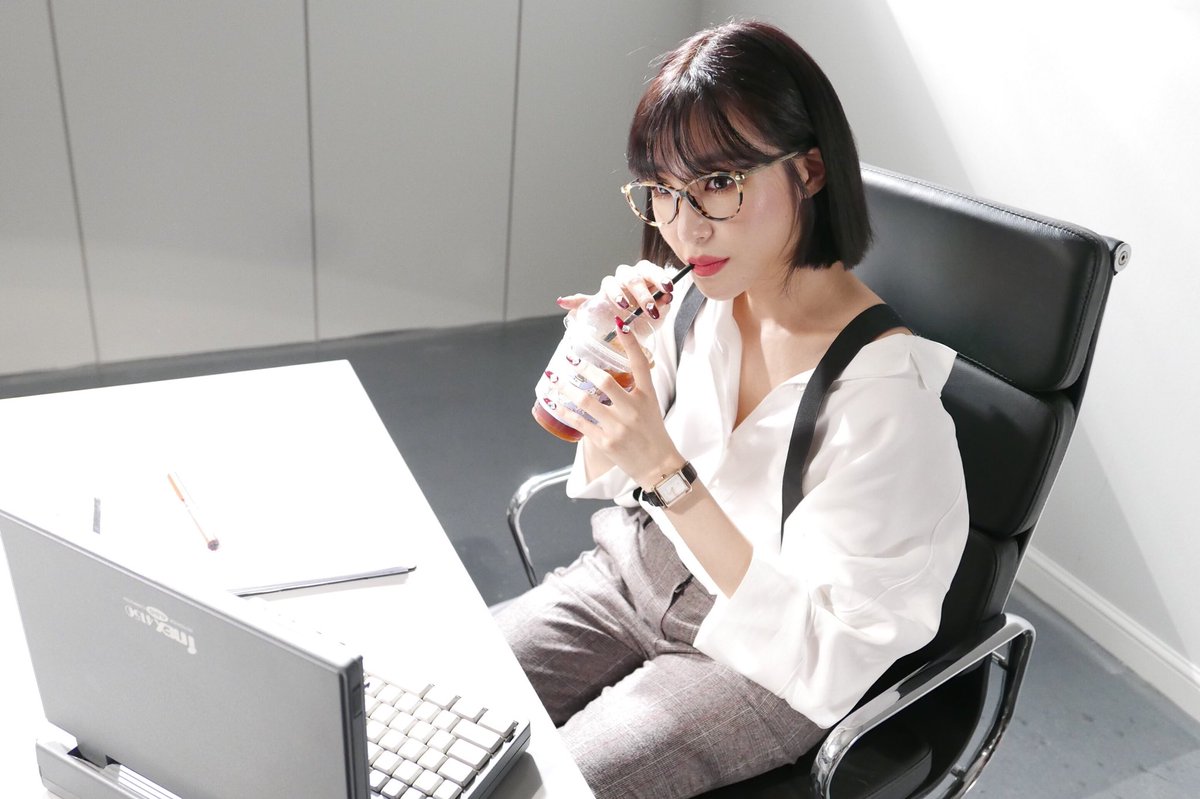tiffanyyoung tweet picture