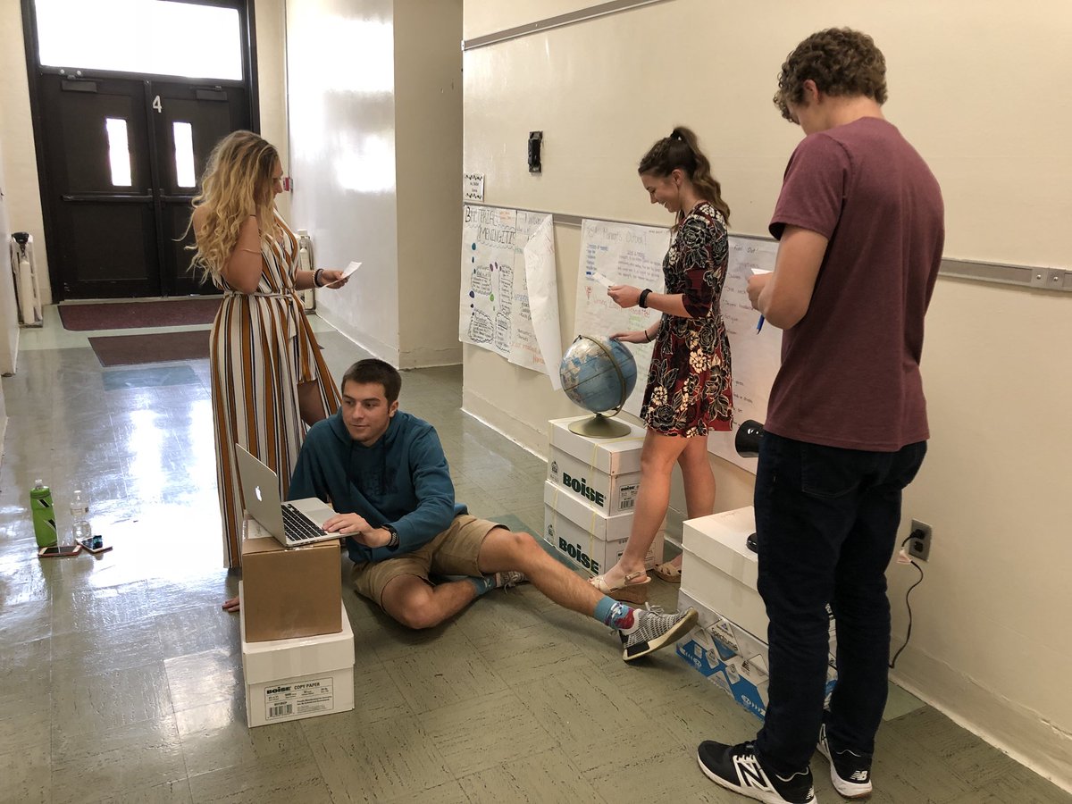 sciencebetsy's tweet photo. After researching: #DCBio101 students at Lafayette filming #flipgrid videos for 5th graders to explain why the Earth has seasons. #laflove #SJSDProud https://t.co/kVgBrRXx8h