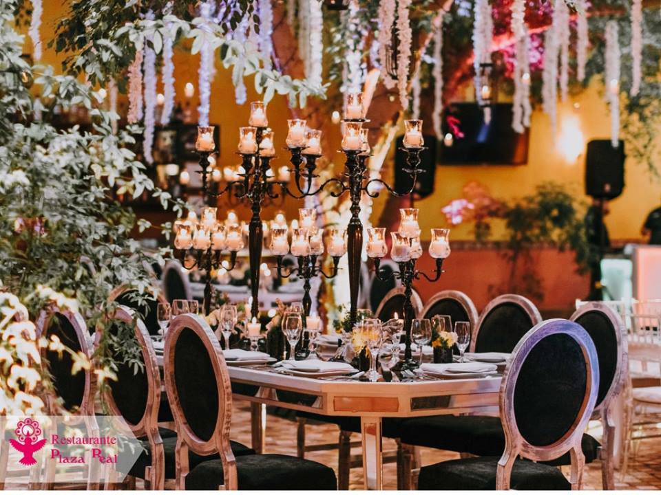 PlazaRealSCLC's tweet photo. Recinto y Banquete: Antigua Casa del Congreso - Plaza Real
www,https://t.co/QvNUkTiASS 
Mobiliario: Lautrec Alto Diseño de Eventos
Diseño Floral: Sergio Betancurt Orquidea de Ámbar
Pista, audio e iluminación: MID NIGHT SOUND
Fotagrafía y Vídeo: Love Cinema
#FelizMiercoles #bodas https://t.co/5elsc79hbI