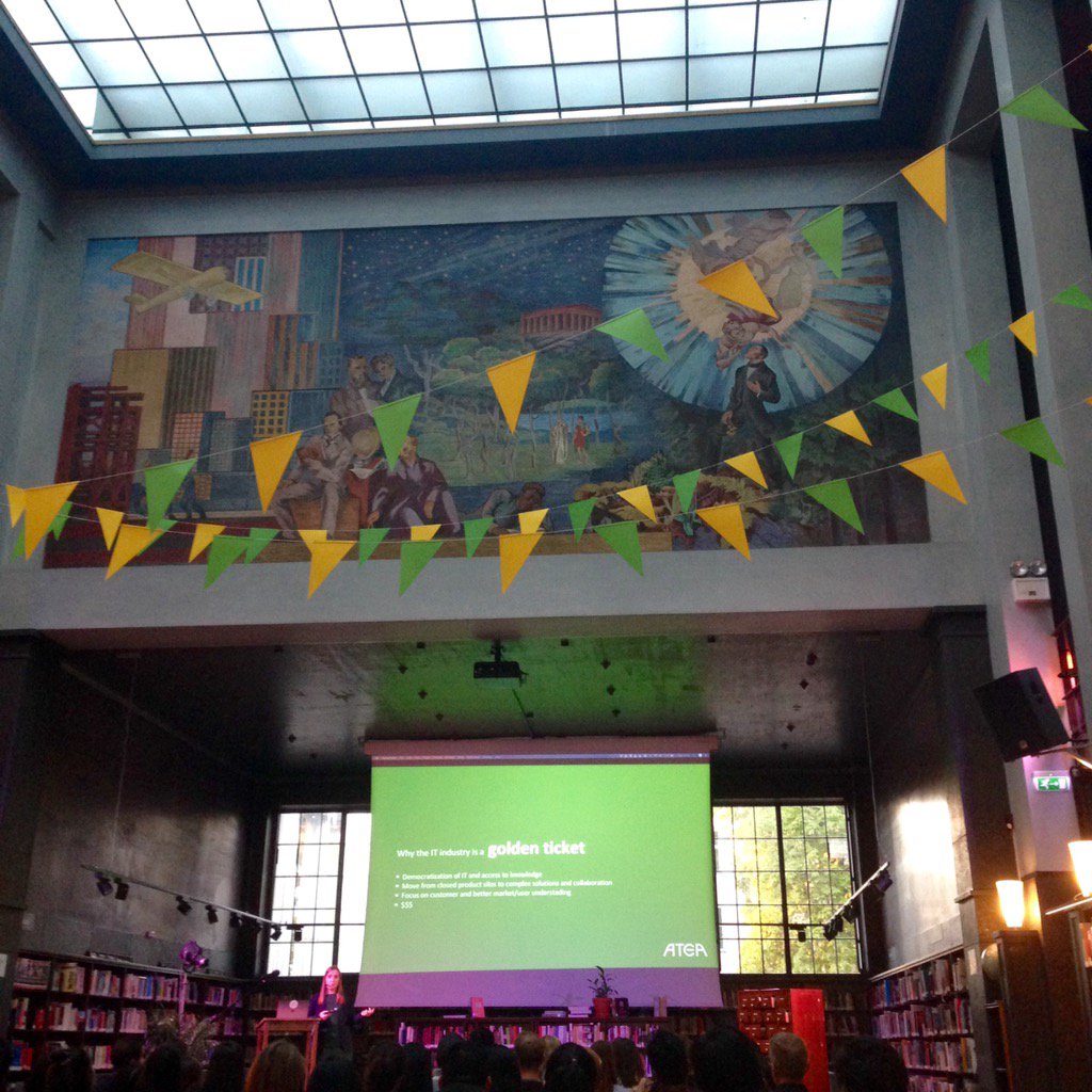 Oslo_F's tweet photo. @AteaNorge snakker på seminaret Innovation Through Diversity arrangert av @MAKOrg_no. #innovasjon #mangfold https://t.co/ISzP9Ce8mG
