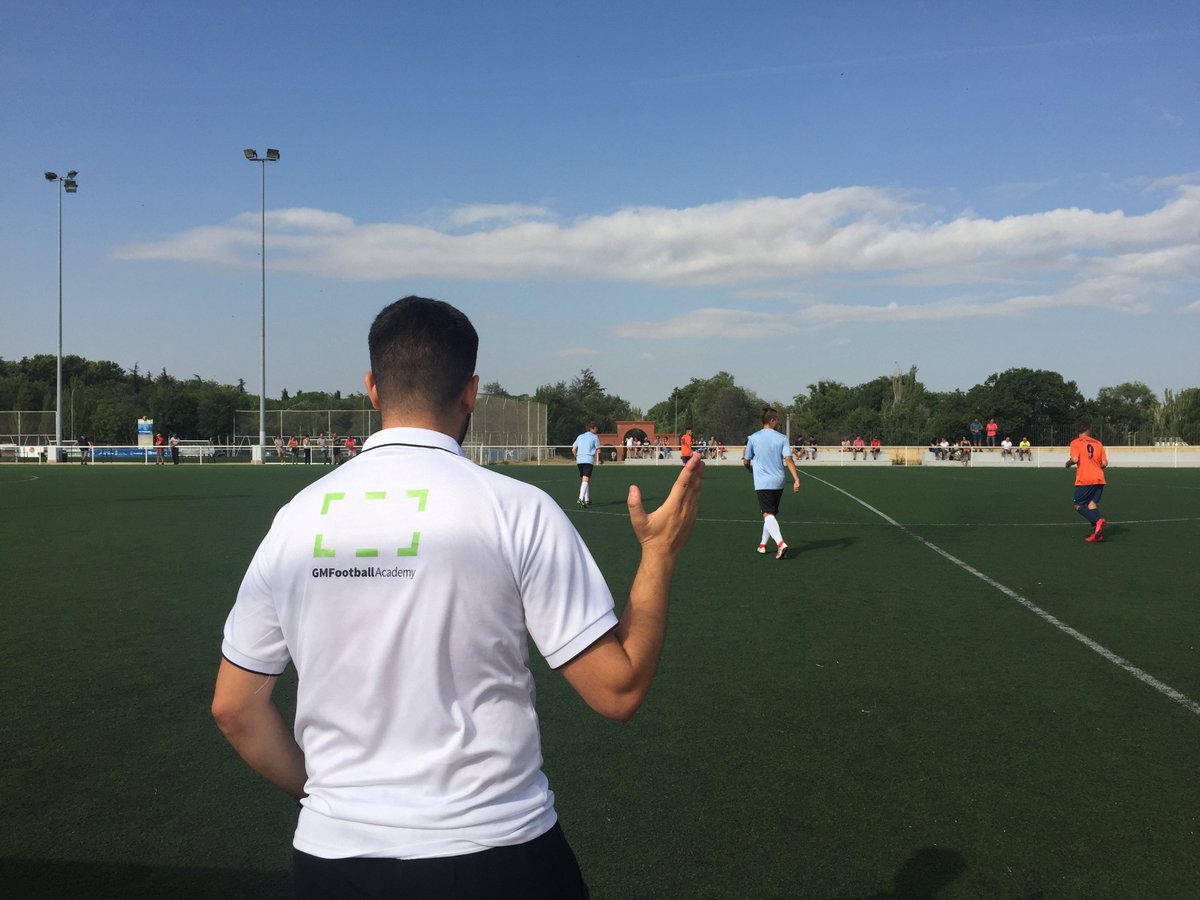 TODO LISTO!!!✅
Las sedes de Sevilla y Málaga ya están en marcha!! 
💃🏻🕺
 Si quieres ser entrenador de fútbol en Andalucía!!   
👨‍🏫🥅⚽️
ow.ly/MD6r30la4jG