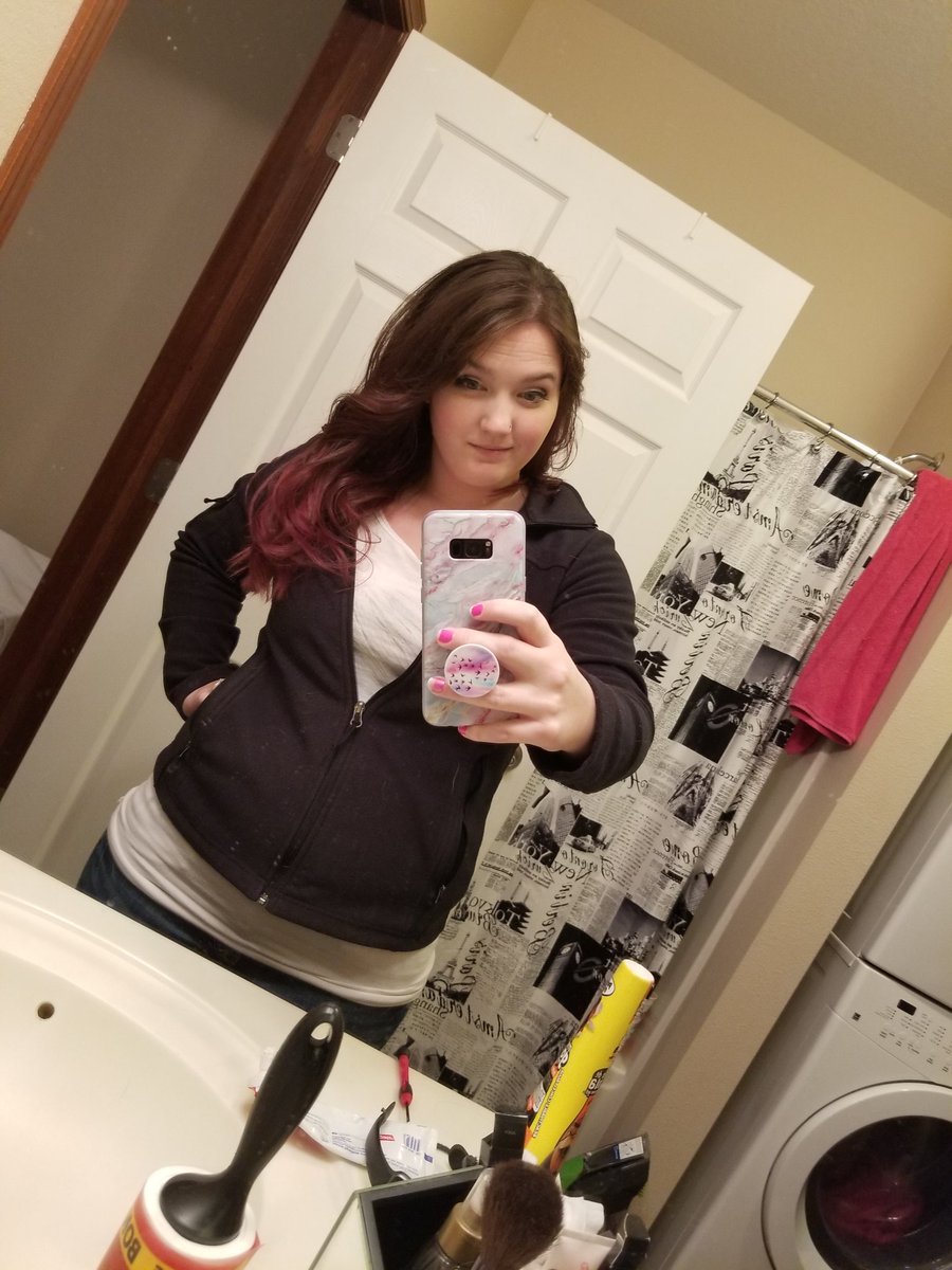 ler3317's tweet photo. Got my hair done yesterday and I'm loving it 😊😊😊😊❤❤❤ https://t.co/y9qIQxLMka