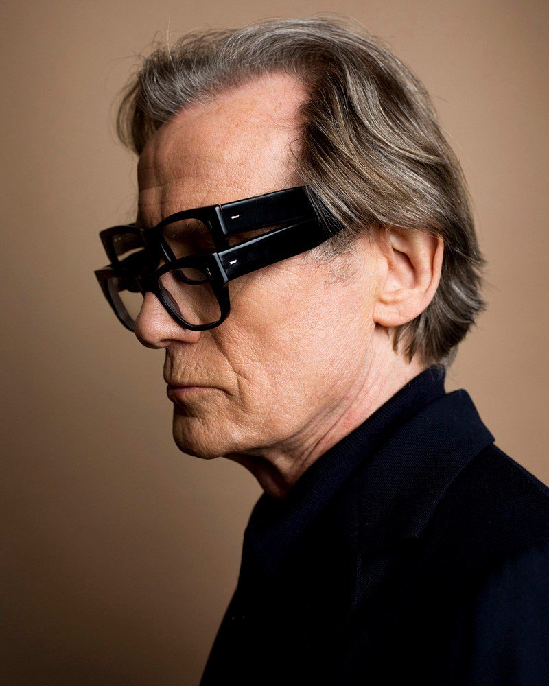 NPGLondon's tweet photo. Join us today for an #InstaStory takeover with photographer, #HarryBorden. From Zadie Smith to Damien Hirst, explore behind-the-shoot insights from some of Borden’s most memorable and iconic sitters. #whenharrymet  https://t.co/BttbeW8Xy5 https://t.co/AlQkC9ZBEV