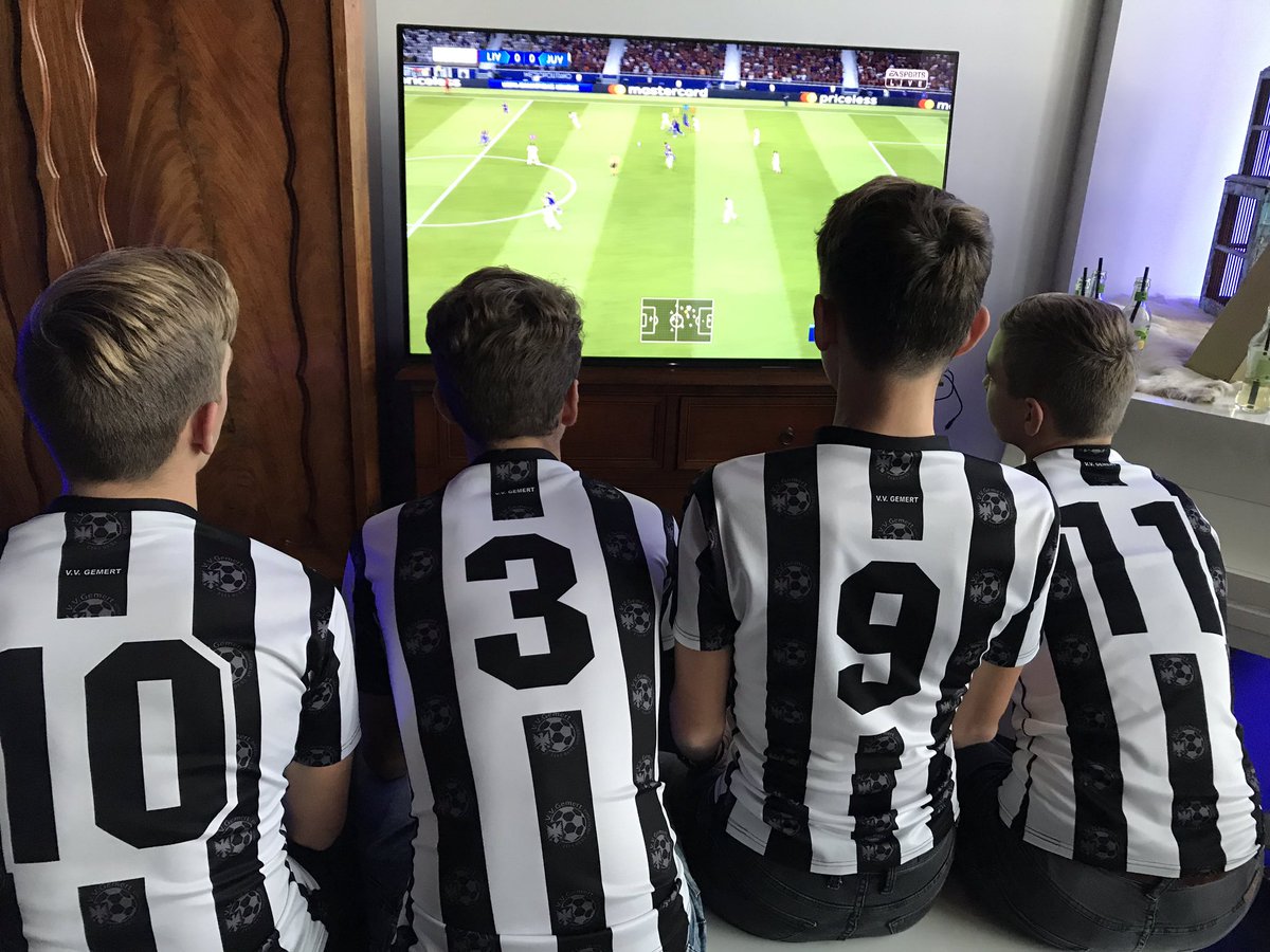 MarkyMarc1270's tweet photo. #Fifa19 VIP Event te Aalsmeer Met Tigo, Max, Gijs en Tijn #vvgemert klaar voor het toernooi FIFA 19 https://t.co/Yd9n3zRLEG
