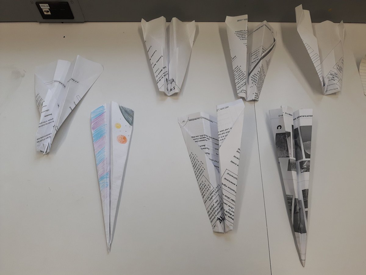 EnrBrant's tweet photo. Gr7 revisiting the engineering design process with planes and testing our new resources! @The_Miss_Cooke @GEDSB @CentennialGw https://t.co/YqvXt3CE71