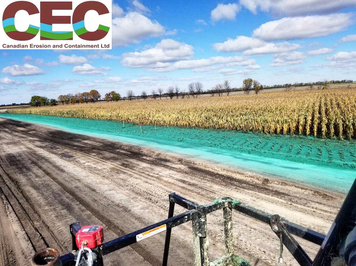 CEContainment's tweet photo. Great day for it #CEC #cecyyc #hydroseeding #profileproducts #finncorp #titian400 https://t.co/Nh003yI3Qf