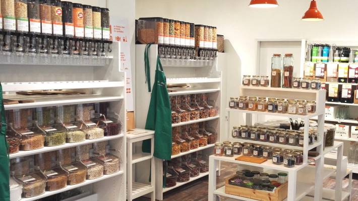 taste_zero's tweet photo. FINALLY OPENING ! 
The day has come and we are delighted to #welcome you in our new concept store TASTE &amp; ZERO WASTE 😃 Come discover our #ZeroWaste universe and delicious pastries ! 🍪 https://t.co/hw0EzmnAR1
