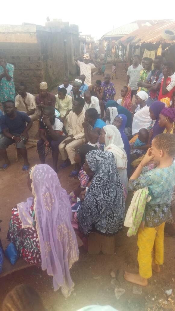 AkajeIbrahim's tweet photo. @AkajeIbrahim Ilorin West/ Asa House of Representatives aspirant movement to ANIFOWOSHE-ZONAL-MEETING. #AkajeMyRep https://t.co/CLPW2cdTjf