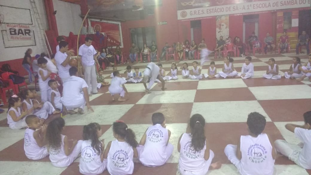 gresestacio's tweet image. Projeto social ! A gente tem samba, lazer, cultura e esporte. Nossas aulas de capoeira acontecem todas as segundas e quartas, das 18h30 às 20h. No comando da roda, Mestre Arranhado! #vempraestacio #BercodoSamba #pavilhaodoamor #cultura 3lazer #esporte #projetosocial
www.gresestac