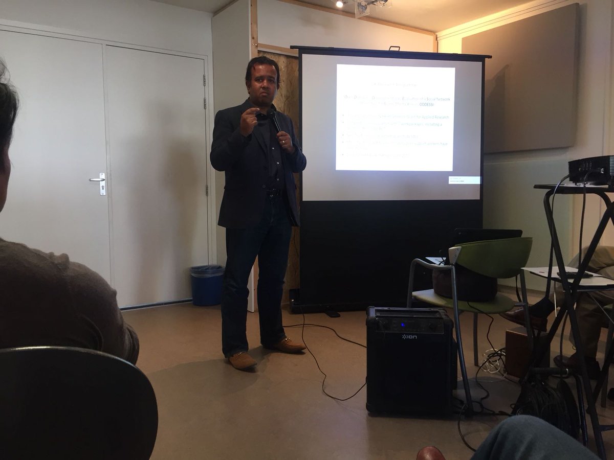 Veel belangstelling vanuit ggz, sociaal domein en familie voor Expertmeeting #PODNL Het was een open dialoog met veel verschillende perspectieven over #opendialogue. Dank aan de familie voor het netwerkgesprek &amp; thank you <a href="/MindfulRussell/">Russell Razzaque</a> <a href="/Mhopfenbeck/">Mark Hopfenbeck</a>