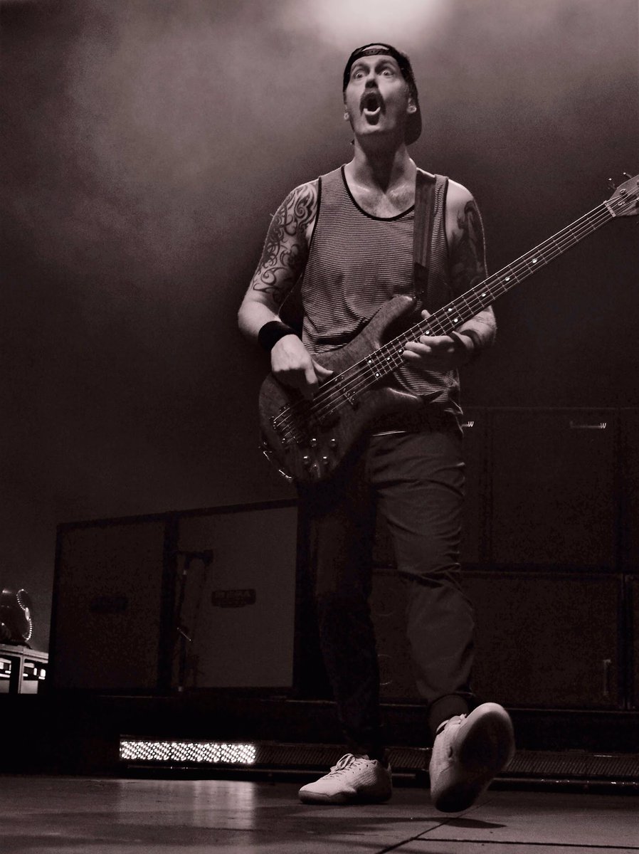 311's tweet photo. Caption this! @pnut https://t.co/Eveti5A06K