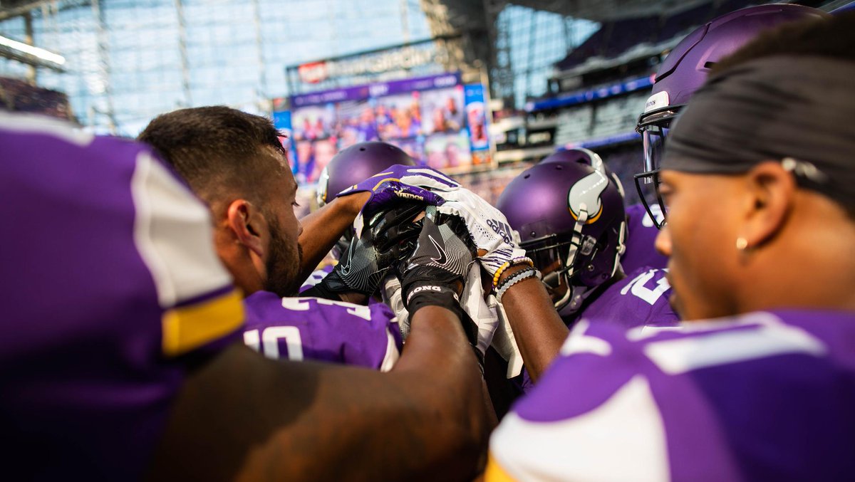 The #Vikings are among 4 teams to start the 2018 season 1-1-1.  📰: mnvkn.gs/XBIDIF https://t.co/PkUakuzeza