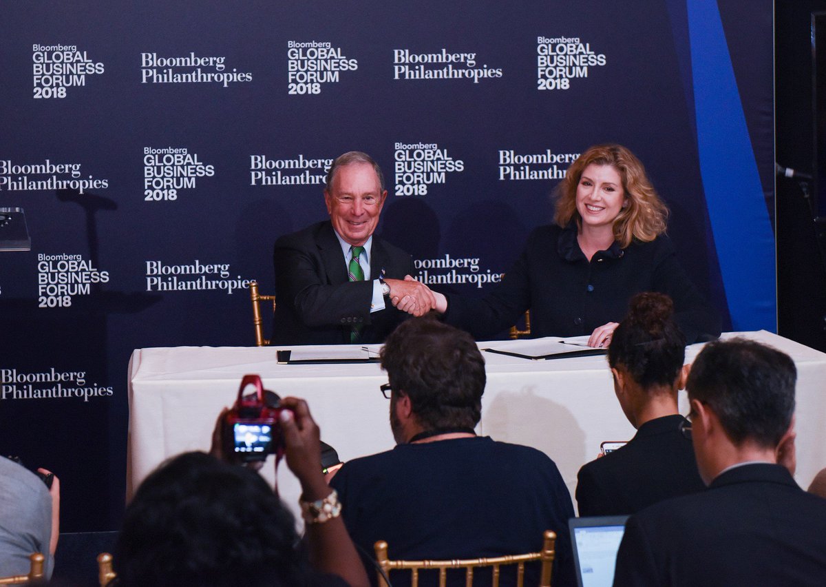 MikeBloomberg's tweet photo. The @Bloomberg Gender-Equality Index shows companies that are leading the way in addressing gender disparities. Thanks to @PennyMordaunt &amp; @WomenEqualities, our new partnership will improve workplace gender equality reporting in the UK. #BloombergGBF https://t.co/Pu3OJg3We4 https://t.co/6xX22xSTHb