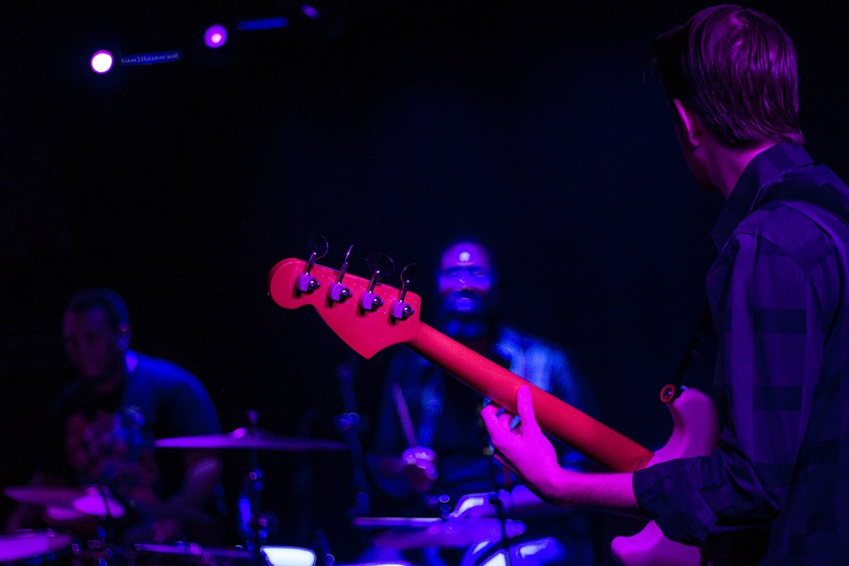 brooksthomasmus's tweet photo. Our bassist Rocky having some fun looking back at our rhythm makers Adrian and Seth
Another great shot from our album release show courtesy of @SarahJay77
#bassist #drummers #percussion #rhythmsection #mercurylounge #nyc #bronx #band #indie #rnb #soul #reggae #electro #folk #pop https://t.co/eQXQAgDSeP
