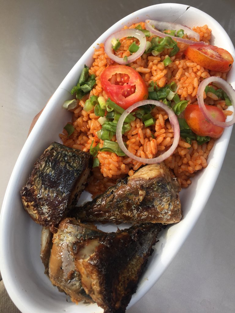 Ruona_P's tweet photo. Jollof Rice and Grilled Titus Fish #rpkitchen https://t.co/dQzHgeFBTv