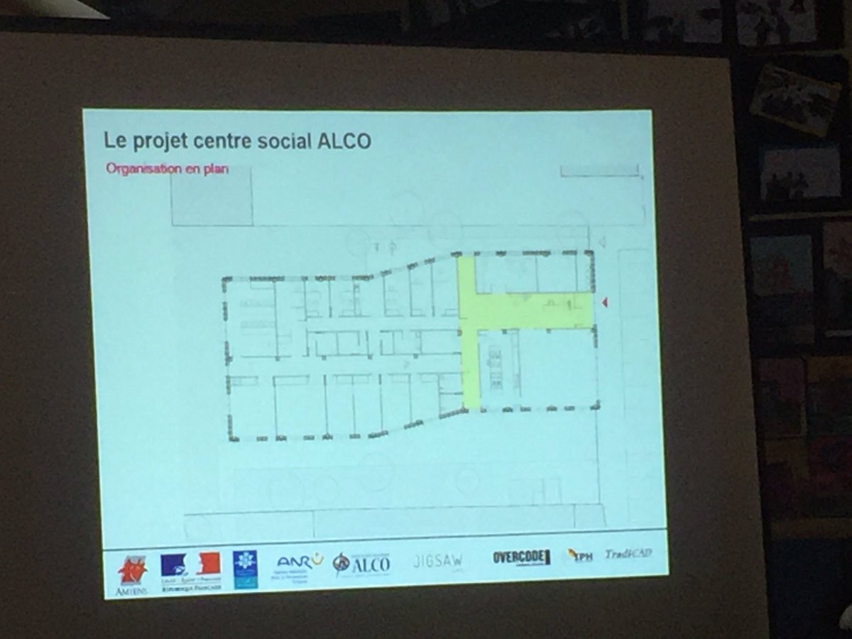 DbgElise's tweet photo. Présentation par les architectes du futur centre ALCO qui sortira de terre d’ici 2020 à #Amiens nord. Priorité: la sécurité durant le chantier. https://t.co/tVaUxiX12f
