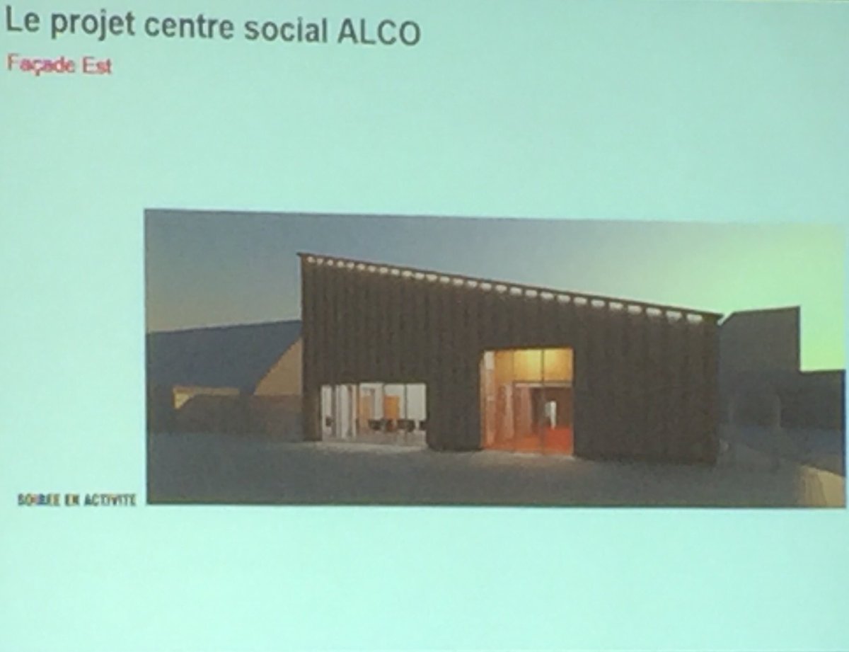 DbgElise's tweet photo. Présentation par les architectes du futur centre ALCO qui sortira de terre d’ici 2020 à #Amiens nord. Priorité: la sécurité durant le chantier. https://t.co/tVaUxiX12f