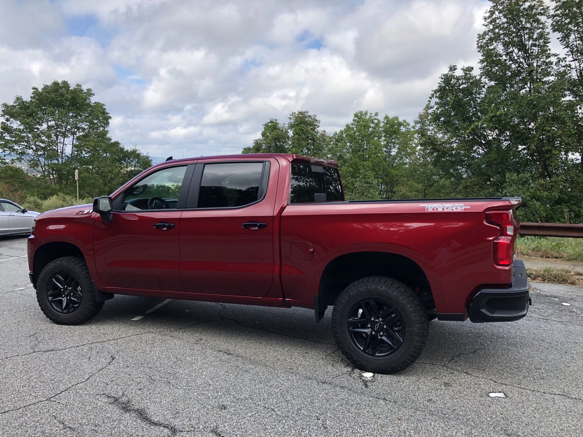 MikeParris04's tweet photo. Putting the new Silverado to the test off road. #silverado https://t.co/56grXh3HzJ