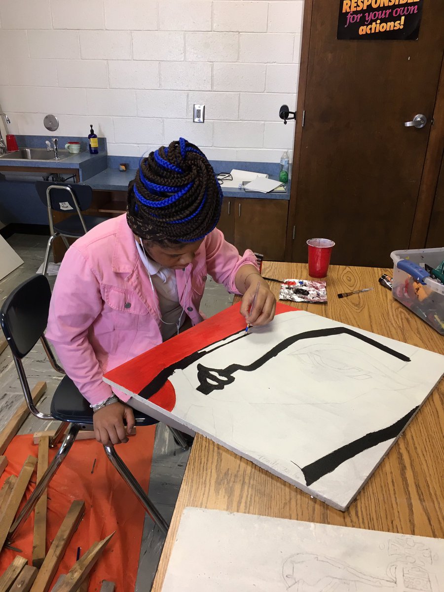 kpatrick1217's tweet photo. We’re busy tracing and painting to recreate works of pop art. Our ceiling is about to be super cool! #EXCELisALLin @Mrs_WoodNOs https://t.co/7Uggt4h2vw