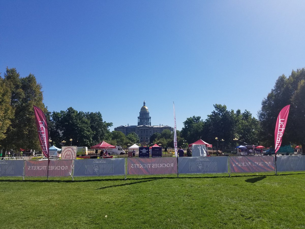 CivicCenterPark's tweet photo. Happening Now! Come grab some delicious food truck grub & swing to win @Rockies tix, free lunch, gift cards & more with the Colorado Rockies & @uchealth Wiffle Ball Challenge! Until 2pm #CivicCenterEATS #CCEATS Civic Center Park https://t.co/vzwNqtiqxI