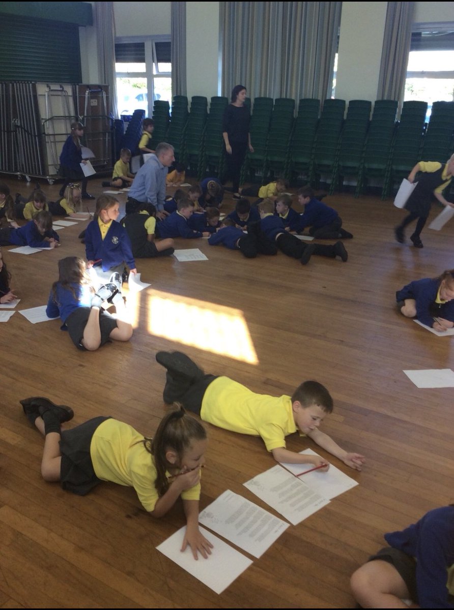 ourladystar2b's tweet photo. Great day with @DPoetryBuzz ! Proof that you can achieve your dreams. We created our own versions of one of his fantastic poems. 🙌🏻💪🏻 https://t.co/dYAP8IKOsl