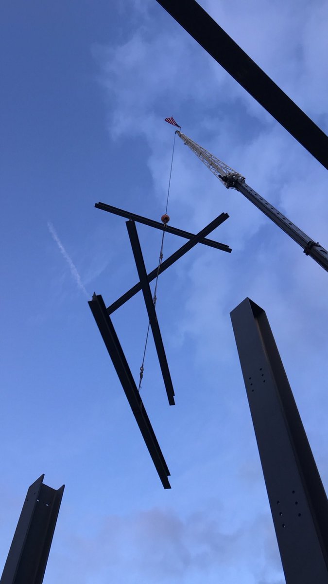 dieselgentlemen's tweet photo. Oh just another day setting some iron! #hangingandbanging https://t.co/Q4TogOm3td
